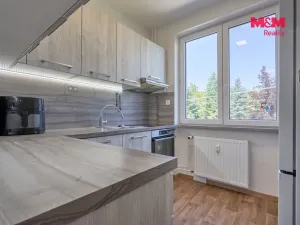 Prodej bytu 3+1, Březůvky, 81 m2