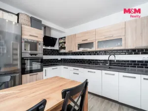Prodej bytu 3+1, Ústí nad Labem - Severní Terasa, Rabasova, 78 m2