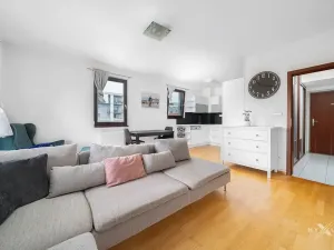 Pronájem bytu 2+kk, Praha - Háje, Loosova, 51 m2
