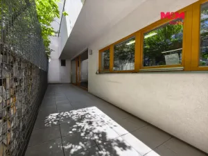 Pronájem obchodního prostoru, Praha, Drahobejlova, 172 m2