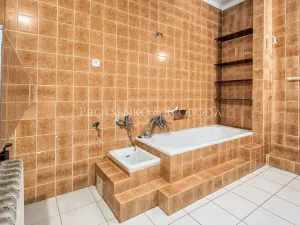 Prodej ordinace, Křižanov, Benešovo náměstí, 530 m2