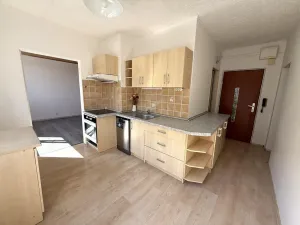 Pronájem bytu 2+1, Hrušovany u Brna, Sídliště, 58 m2