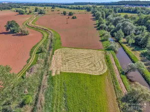 Prodej pozemku, Hradec Králové, 1100 m2