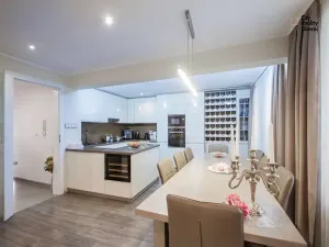 Prodej vícegeneračního domu, Žitava, Německo, Reichenberger Straße, 340 m2