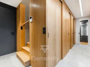 Pronájem bytu 4+kk, Praha, Sokolovská, 118 m2