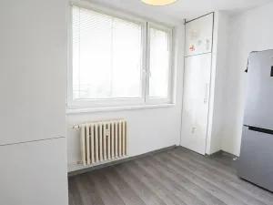 Pronájem bytu 3+1, Praha - Letňany, Bukovecká, 76 m2