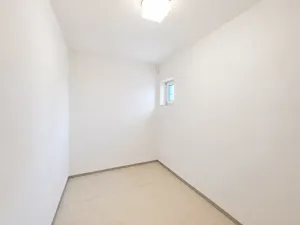 Pronájem kanceláře, Praha - Braník, U háje, 380 m2