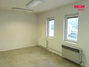 Pronájem kanceláře, Králův Dvůr, V Lukách, 200 m2