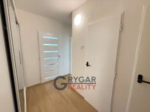 Pronájem bytu 2+kk, Praha - Prosek, Prosecká, 41 m2