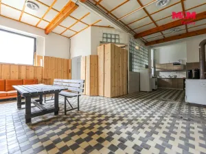 Prodej výrobních prostor, Černošín, 1100 m2