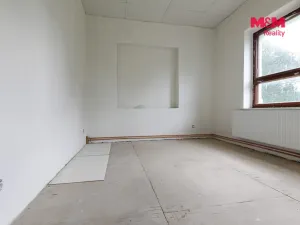 Prodej výrobních prostor, Černošín, 1100 m2