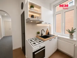 Prodej bytu 2+1, Opava - Předměstí, Komenského, 88 m2