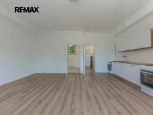 Prodej bytu 2+kk, Praha - Vinohrady, Soběslavská, 43 m2