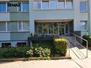 Pronájem bytu 2+1, Praha - Strašnice, Křenická, 57 m2