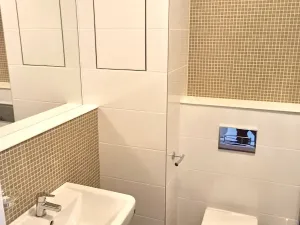 Pronájem bytu 2+kk, Praha - Libeň, Novovysočanská, 37 m2