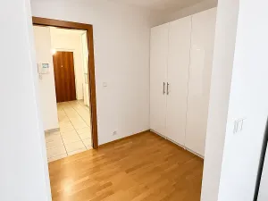 Prodej bytu 2+kk, Praha - Veleslavín, Na okraji, 88 m2