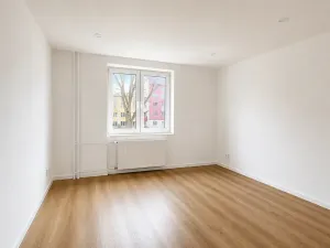 Prodej bytu 3+kk, Ostrov, Kollárova, 73 m2