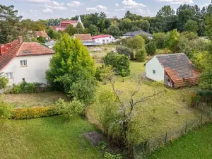 Prodej pozemku pro bydlení, Uhersko, 3765 m2