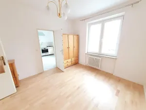 Pronájem bytu 2+1, Praha - Záběhlice, Struhařovská, 58 m2