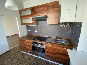 Pronájem bytu 2+1, Hrádek, 1. máje, 56 m2