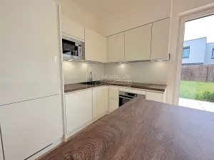 Pronájem rodinného domu, Praha - Čakovice, Kurta Hubera, 131 m2