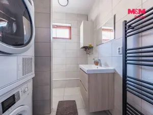Prodej bytu 2+1, Rožďalovice, Náměstí, 63 m2