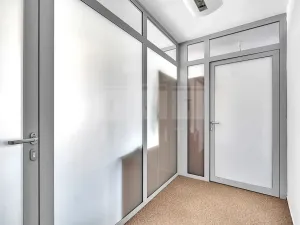 Pronájem kanceláře, Hradec Králové, Malé náměstí, 500 m2