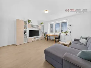 Prodej bytu 3+1, Chrášťany, 66 m2
