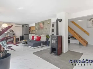 Pronájem chaty, Lešany, 80 m2