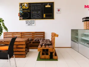 Pronájem obchodního prostoru, Kladno, náměstí starosty Pavla, 153 m2