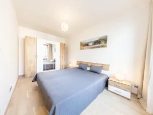 Pronájem bytu 2+kk, Praha - Holešovice, V háji, 55 m2