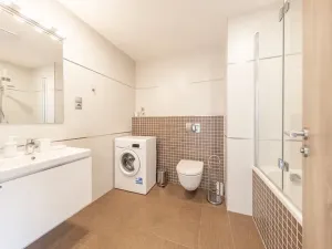 Pronájem bytu 2+kk, Praha - Holešovice, V háji, 55 m2