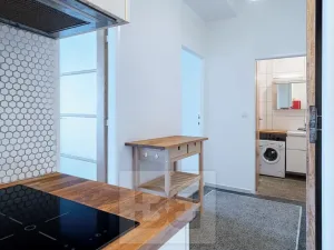 Pronájem bytu 2+1, Praha - Nusle, Na Pankráci, 50 m2