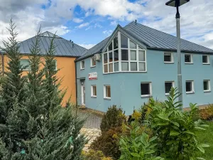 Pronájem kanceláře, Říčany, Úvalská, 66 m2