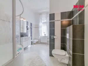 Prodej bytu 3+1, Mariánské Lázně - Úšovice, Anglická, 95 m2