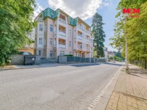 Prodej bytu 2+1, Mariánské Lázně - Úšovice, Anglická, 95 m2