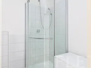 Pronájem bytu 1+1, Praha - Holešovice, Kamenická, 45 m2