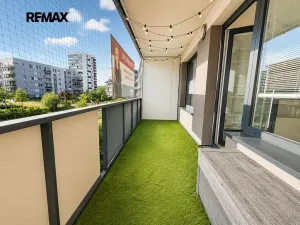 Pronájem bytu 2+kk, Praha - Hloubětín, Granitova, 53 m2