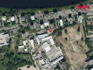 Pronájem skladu, Pardubice - Zelené Předměstí, nábřeží Závodu míru, 100 m2