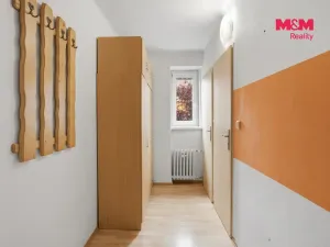 Prodej bytu 3+1, Jince, Čenkovská, 69 m2