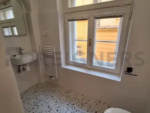 Pronájem bytu 1+kk, Olomouc, 1. máje, 30 m2