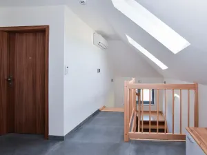 Prodej obchodního prostoru, Říčany - Jažlovice, Jažlovická, 249 m2