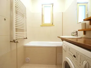 Pronájem bytu 2+kk, Praha - Žižkov, Biskupcova, 44 m2
