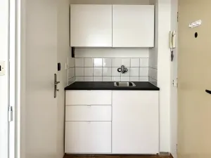 Prodej bytu 1+kk, Praha - Vokovice, Evropská, 22 m2