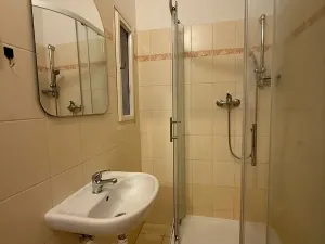 Pronájem bytu 1+kk, Praha - Libeň, U Balabenky, 30 m2