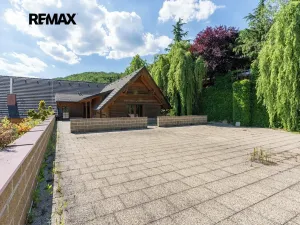 Prodej vily, Králův Dvůr, Pod Lesem, 708 m2