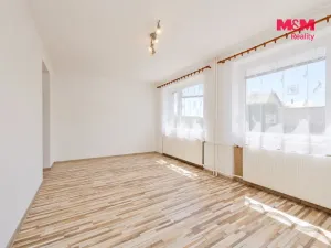 Prodej bytu 3+1, Nadějov, 85 m2