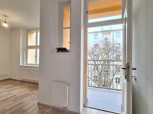 Pronájem bytu 2+1, Praha - Žižkov, Roháčova, 80 m2