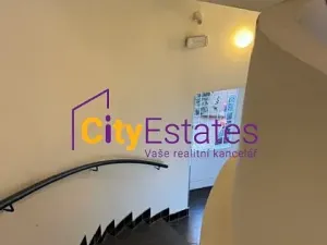 Pronájem bytu 1+kk, Praha - Holešovice, Šimáčkova, 50 m2
