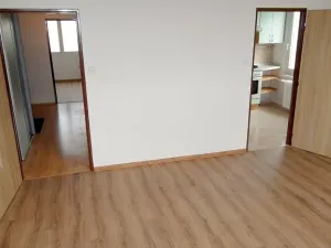 Pronájem bytu 3+1, Praha - Prosek, Zárybská, 67 m2